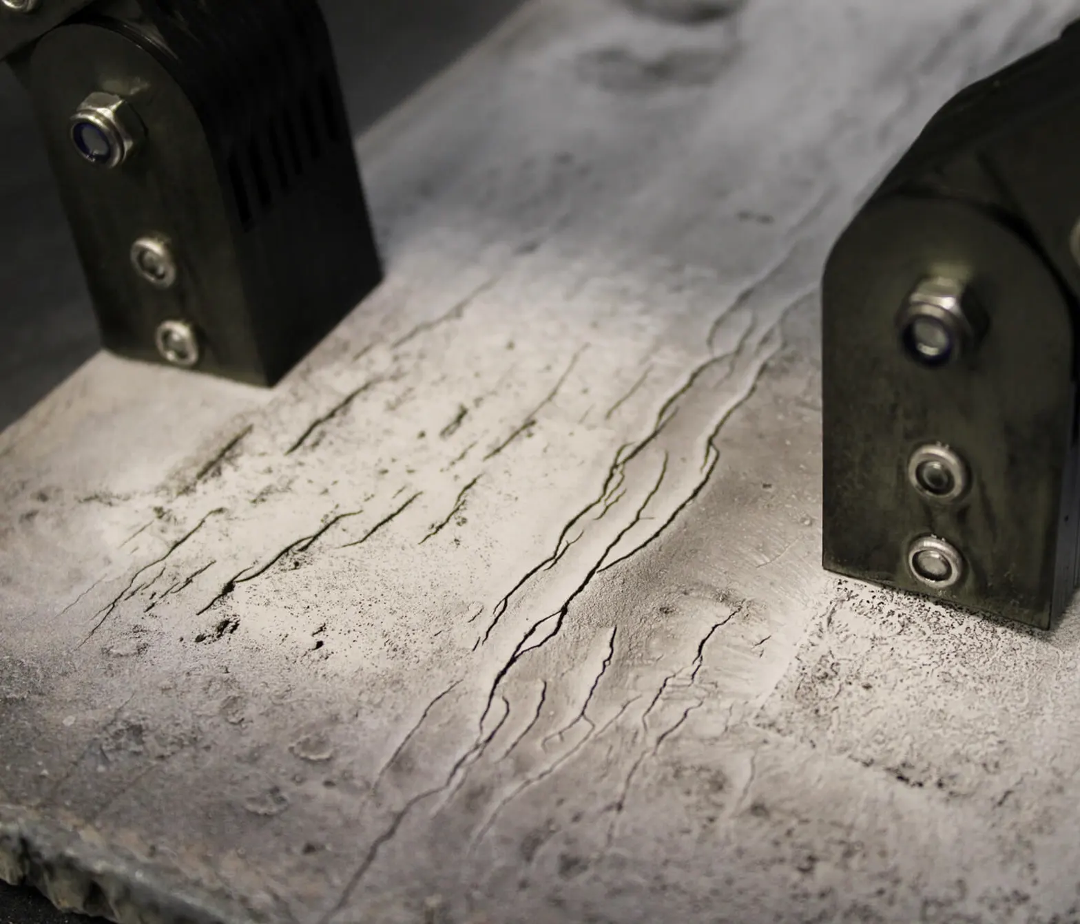 Eletroímã para detecção de defeitos por partículas magnéticas EMA-200 (corrente alternada e contínua) IMG 7